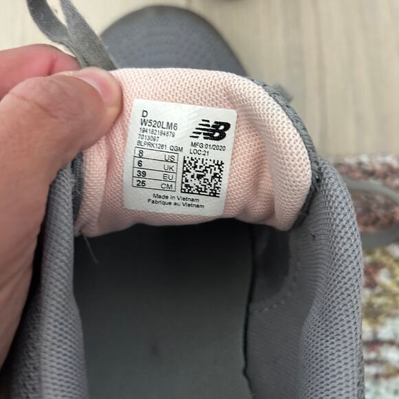 New Balance 520 Athletic Cross Training Lightweight Women's Shoes Size 8 Gray - Picture 11 of 11